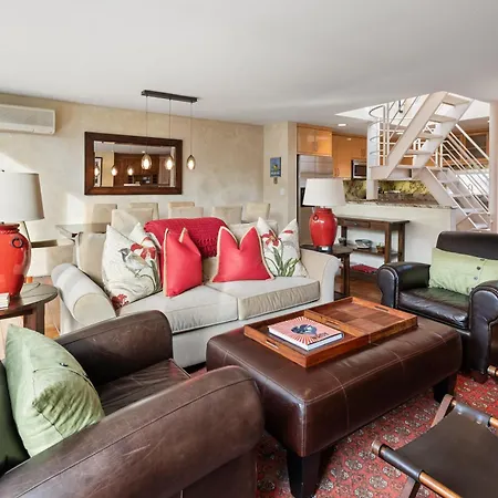 Spring Street Unit 629, 2Br Condo W/ Mountain Views And Door Step Access To Shops & Restaurants
